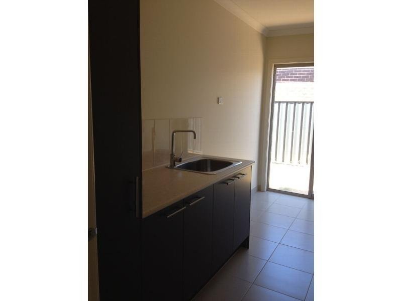 85 Greenfield Drive, Epsom VIC 3551
