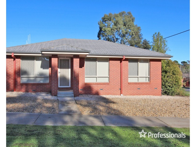 2 Tambour Heights, Golden Square VIC 3555