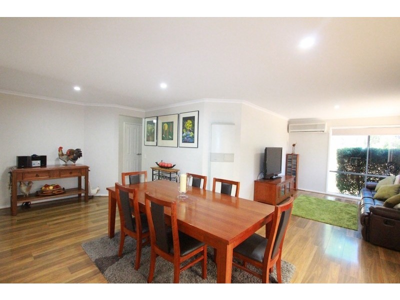 25 Pioneer Drive, Maiden Gully VIC 3551