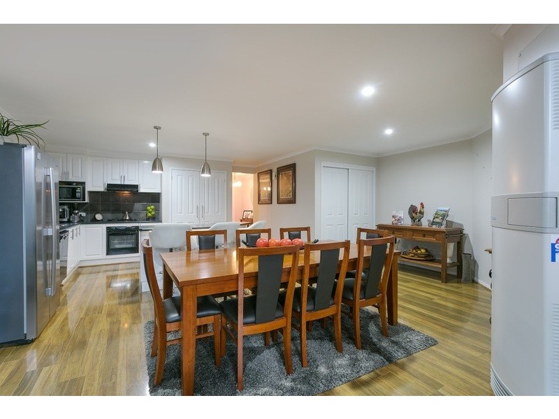 25 Pioneer Drive, Maiden Gully VIC 3551