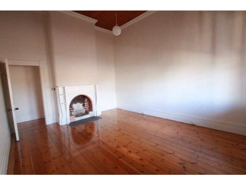 5a Harkness Street, Quarry Hill VIC 3550