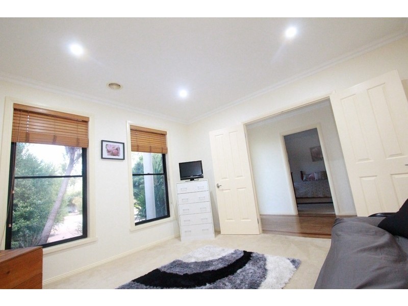 6 Glenshael Court, Strathfieldsaye VIC 3551