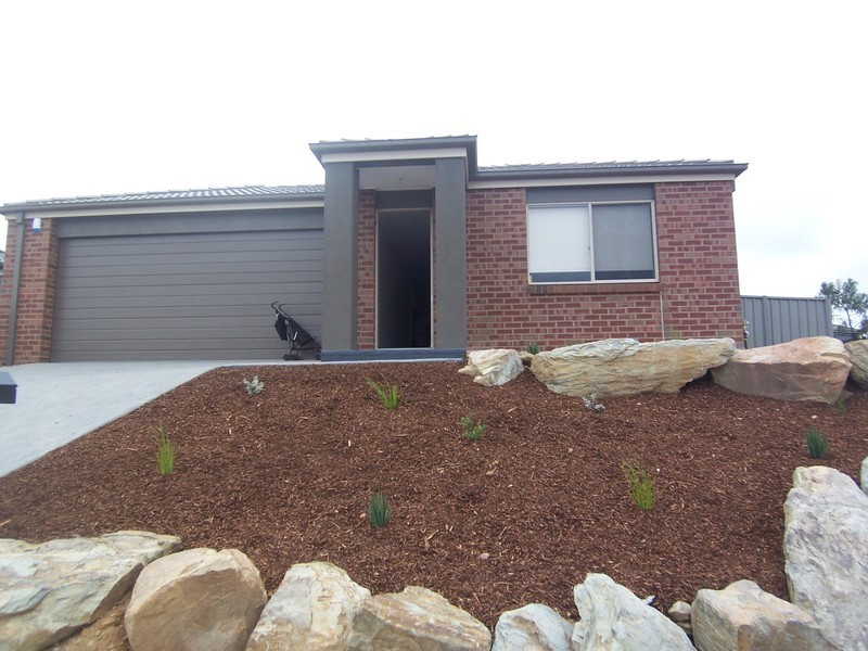 21 Bronze Drive, Kangaroo Flat VIC 3555