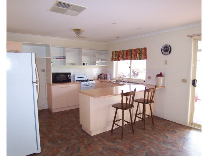 9 Hasker Court, Strathdale VIC 3550