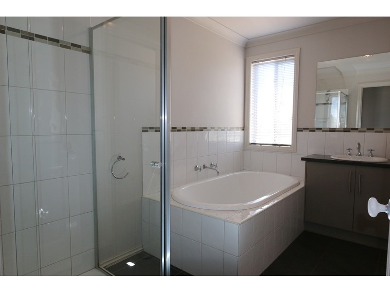 152 Sunrise Crescent, Lockwood South VIC 3551