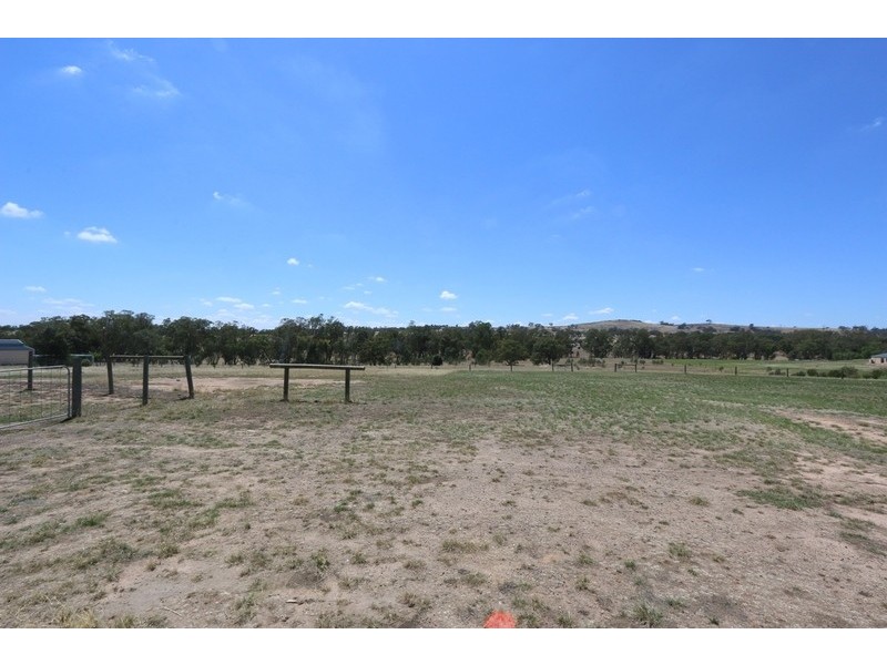 152 Sunrise Crescent, Lockwood South VIC 3551