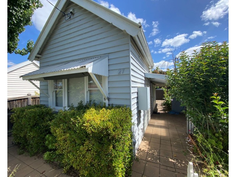 27 Barry Street, Bendigo VIC 3550