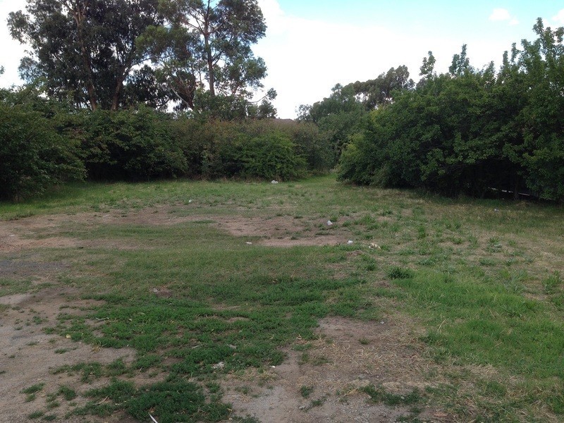 27 Sandhurst Road, California Gully VIC 3556