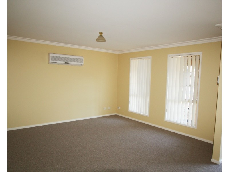 13 Chantelle Court, Kangaroo Flat VIC 3555