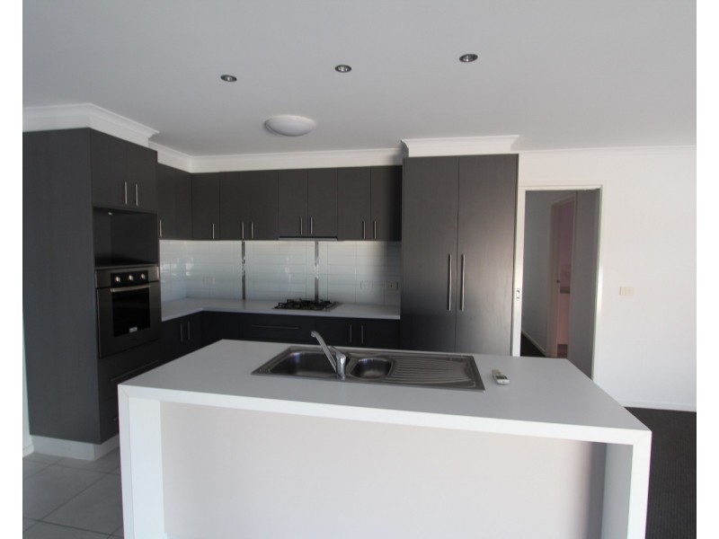 7B Bronze Drive, Kangaroo Flat VIC 3555
