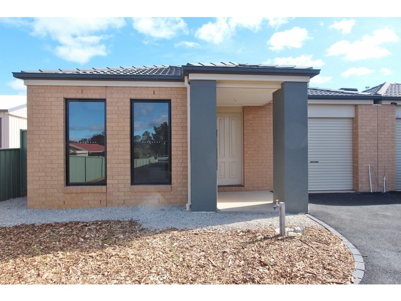 2/39a Orlando Street, Eaglehawk VIC 3556