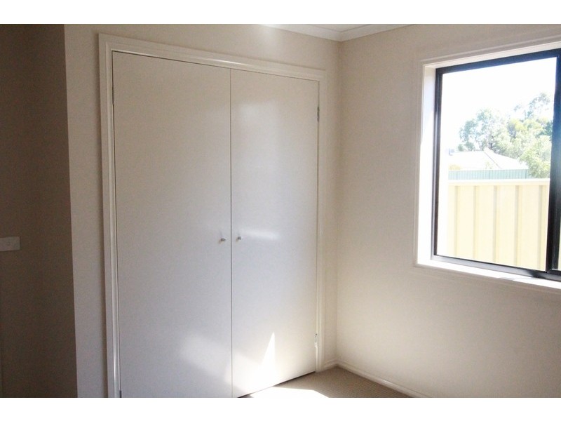 2/39a Orlando Street, Eaglehawk VIC 3556