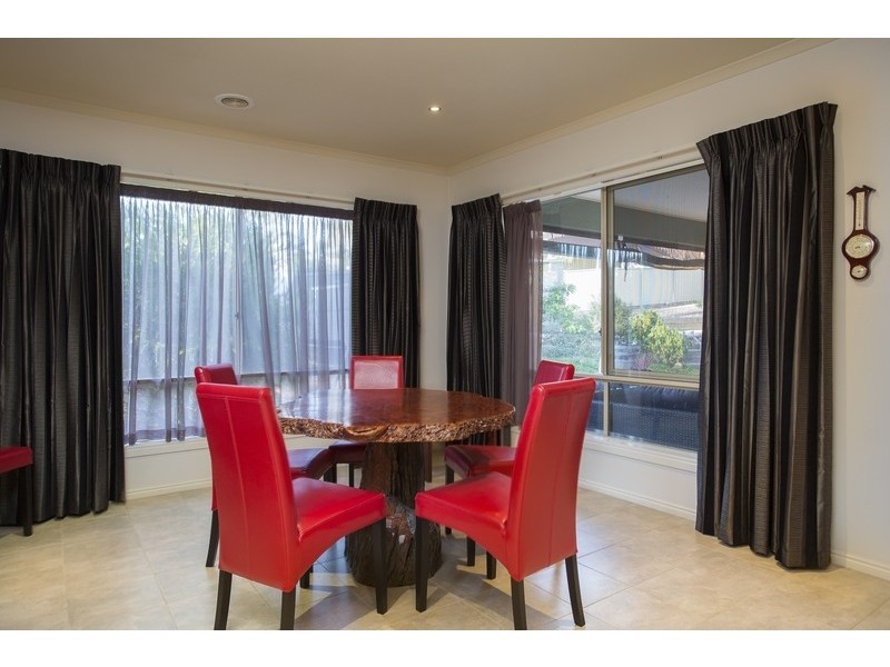 3 Bridle Court, Maiden Gully VIC 3551