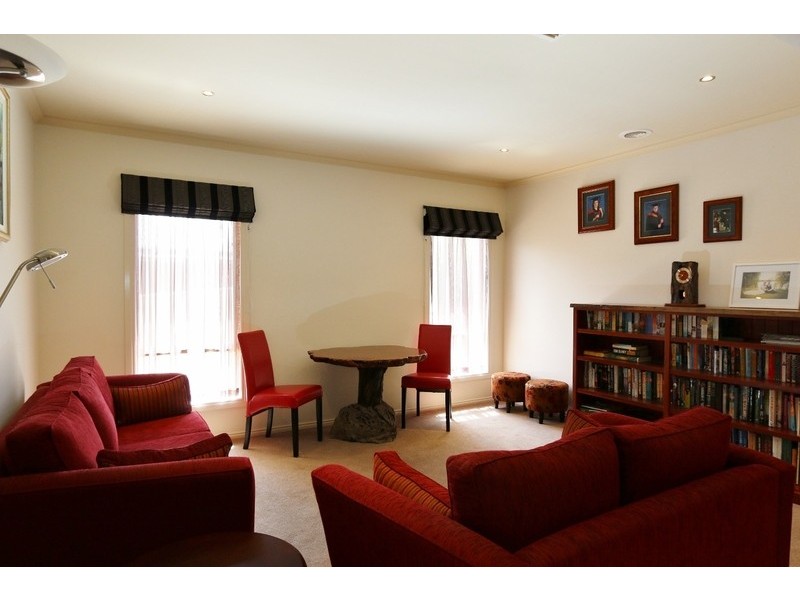 3 Bridle Court, Maiden Gully VIC 3551