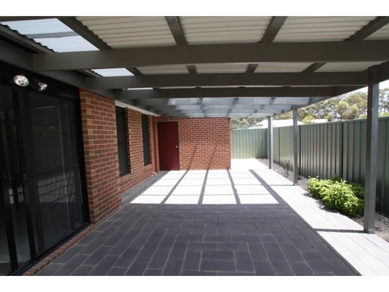 1/72 Averys Road, Eaglehawk VIC 3556