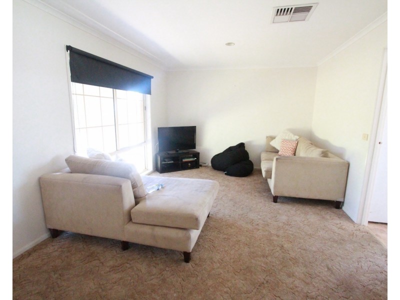18 Truscott Street, Ironbark VIC 3550
