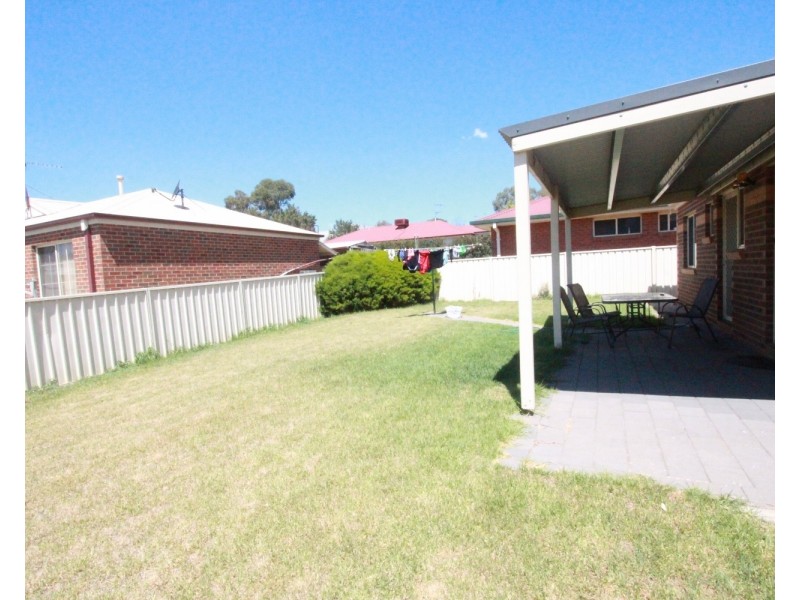 18 Truscott Street, Ironbark VIC 3550