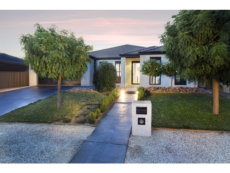 76 Bassett Drive, Strathfieldsaye VIC 3551