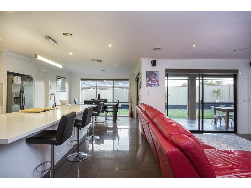 76 Bassett Drive, Strathfieldsaye VIC 3551