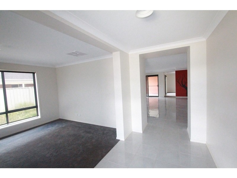 12 Dowker Street, Epsom VIC 3551