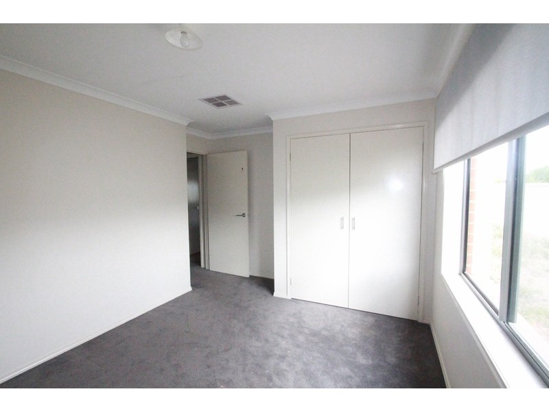 12 Dowker Street, Epsom VIC 3551