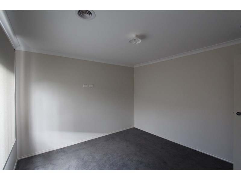 12 Dowker Street, Epsom VIC 3551