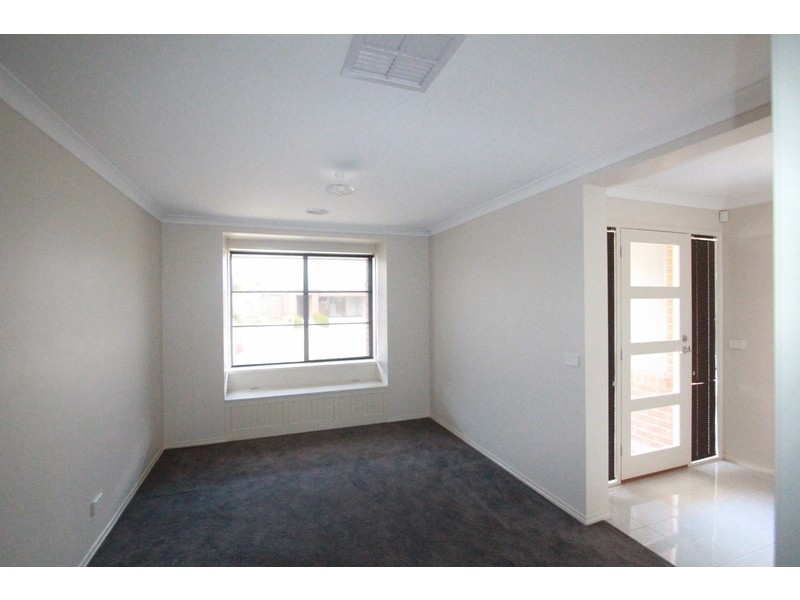 12 Dowker Street, Epsom VIC 3551