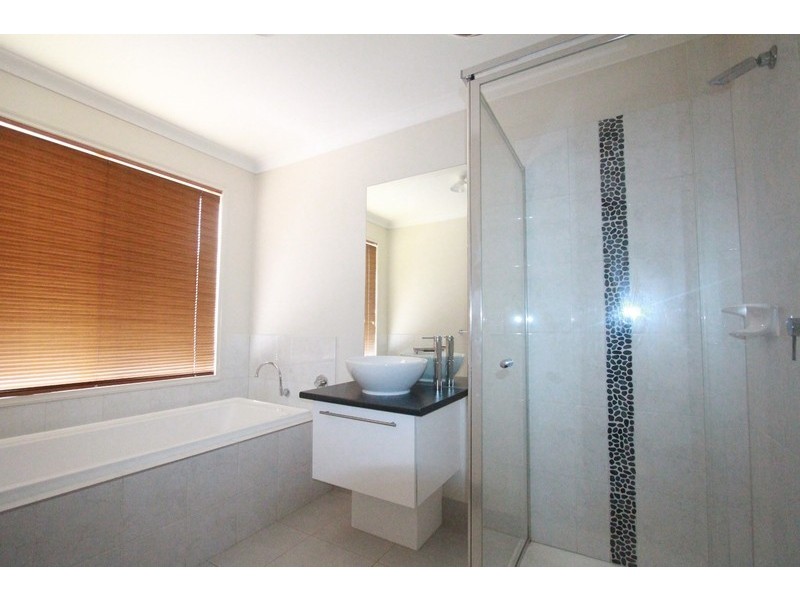 12 Dowker Street, Epsom VIC 3551