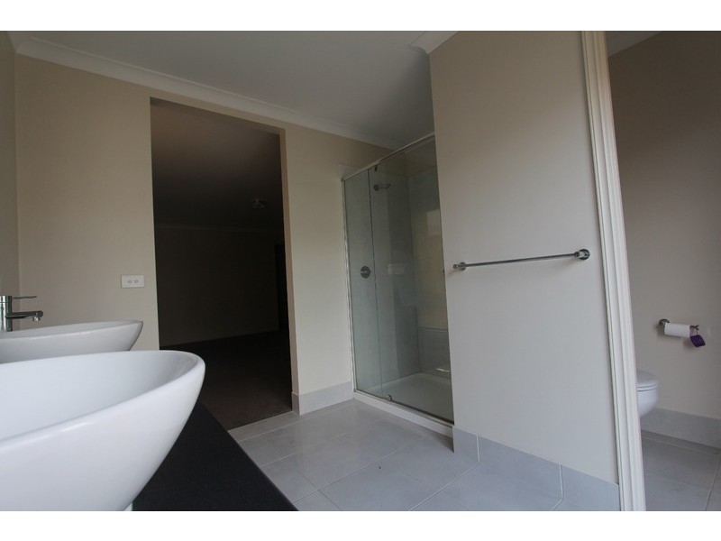 12 Dowker Street, Epsom VIC 3551