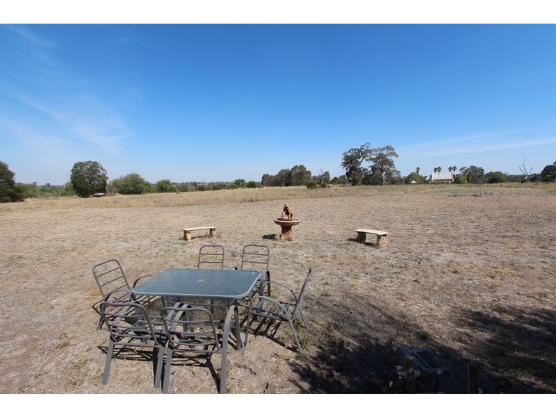 1 Mitchell Street, Axedale VIC 3551