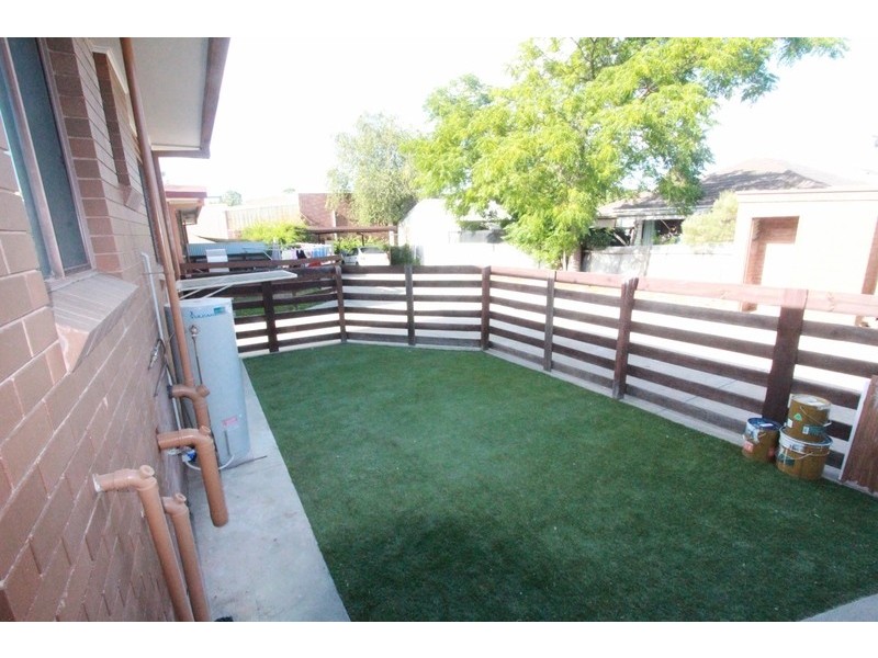 3/1 Esler Street, California Gully VIC 3556