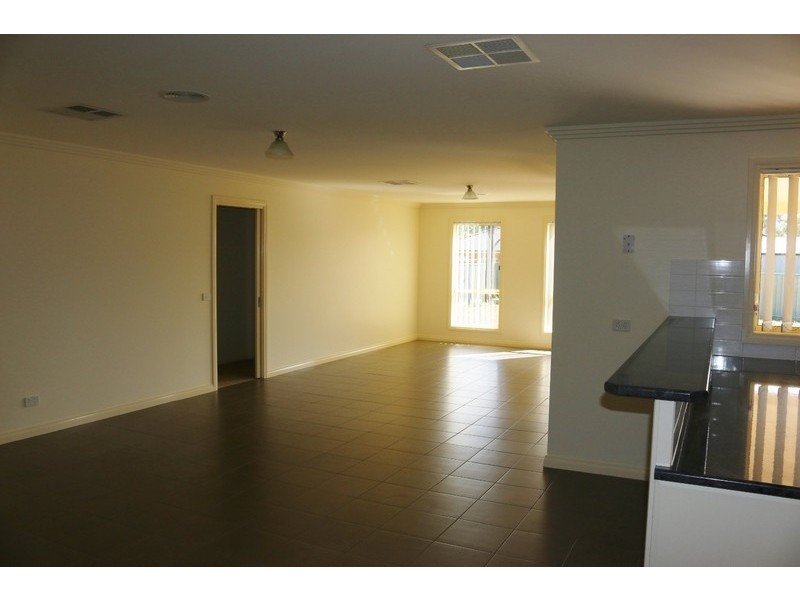 16 Lower Beckhams Road, Maiden Gully VIC 3551