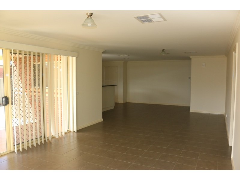 16 Lower Beckhams Road, Maiden Gully VIC 3551