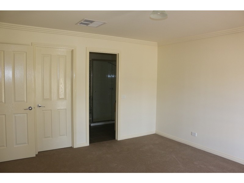 16 Lower Beckhams Road, Maiden Gully VIC 3551