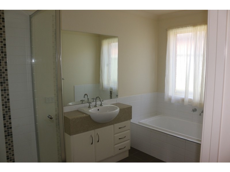 16 Lower Beckhams Road, Maiden Gully VIC 3551