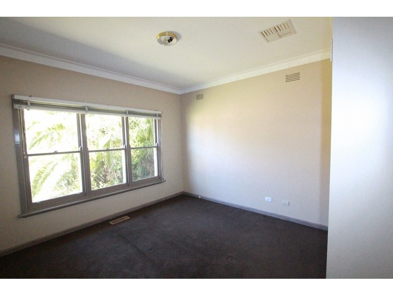 94 Somerville Street, Flora Hill VIC 3550