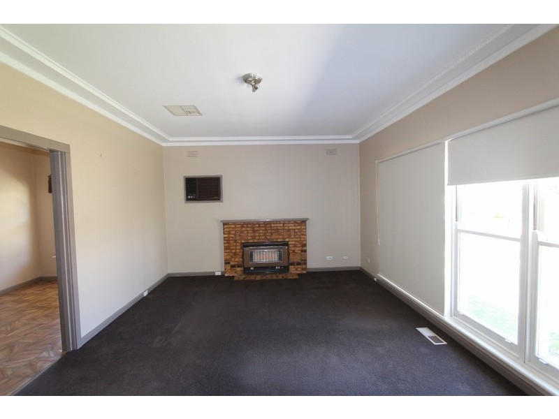 94 Somerville Street, Flora Hill VIC 3550