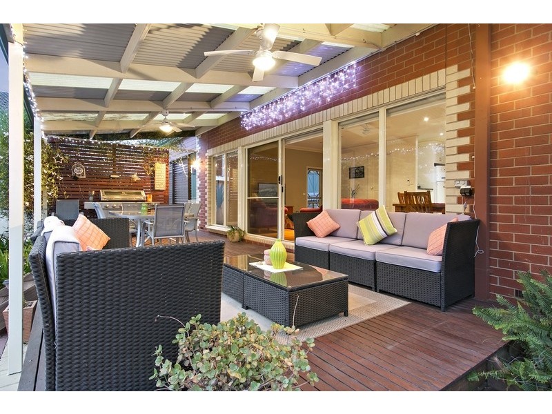 1 Sebastian Court, Spring Gully VIC 3550