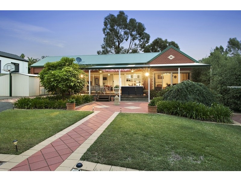 1 Sebastian Court, Spring Gully VIC 3550