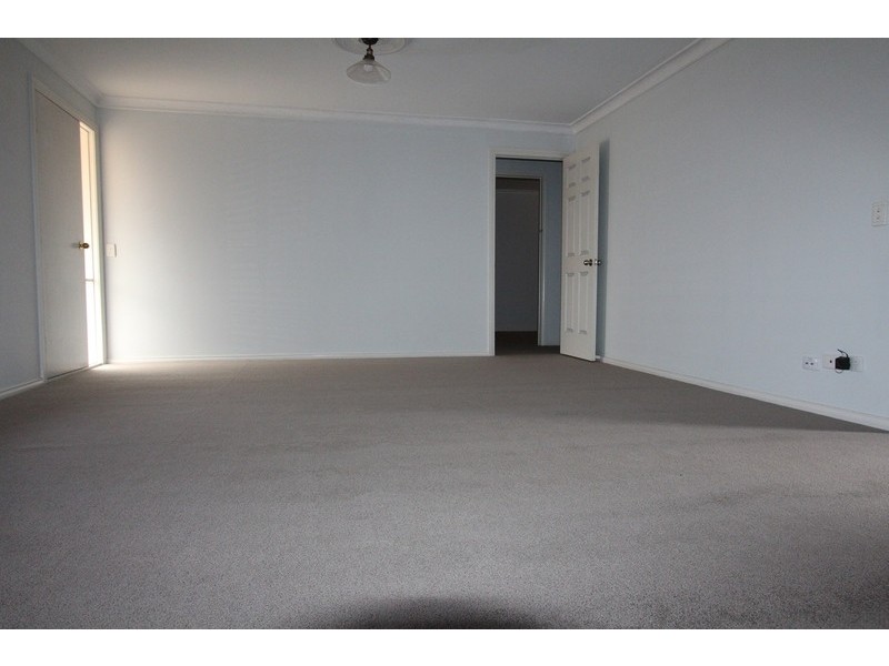 1/76 Sternberg Street, Kennington VIC 3550