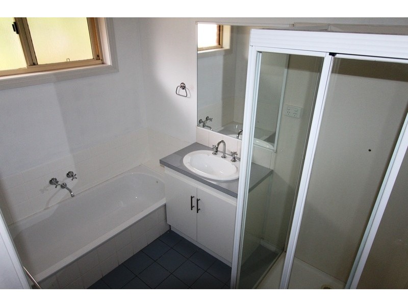 1/76 Sternberg Street, Kennington VIC 3550