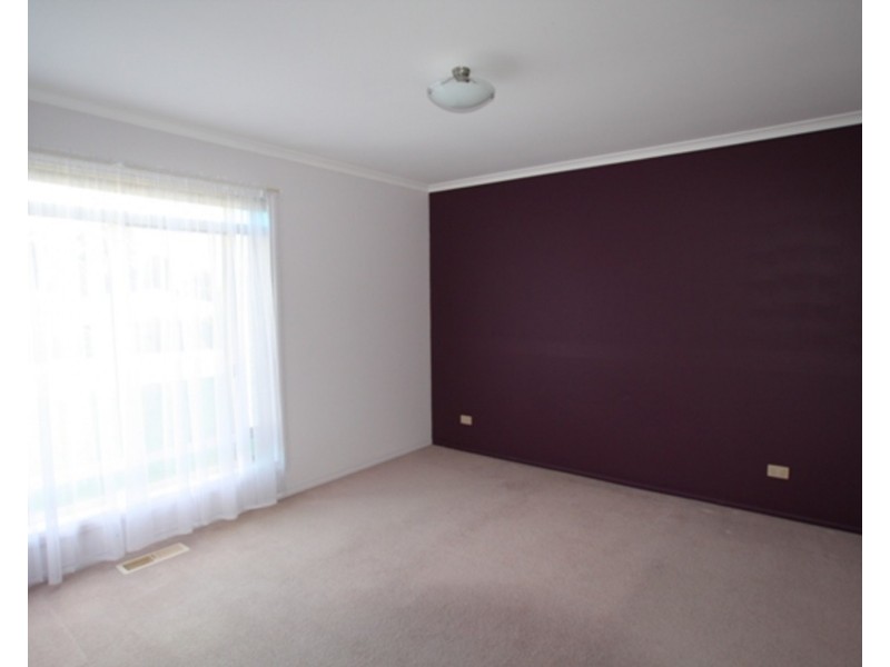 22 Derby Grove, Flora Hill VIC 3550