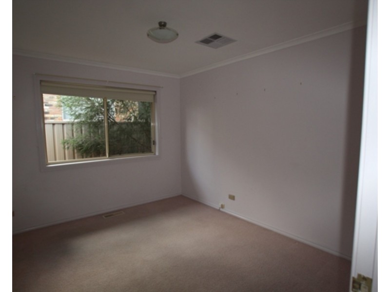 22 Derby Grove, Flora Hill VIC 3550