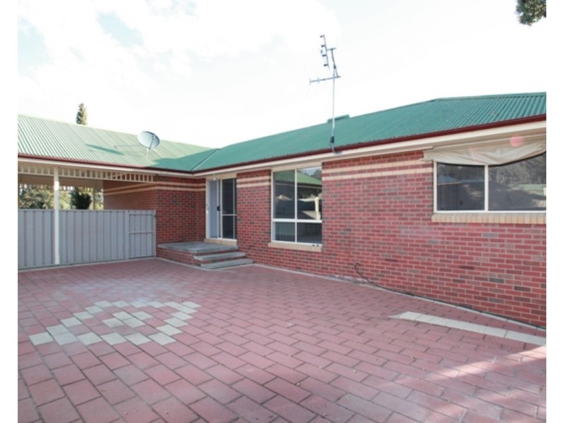 22 Derby Grove, Flora Hill VIC 3550