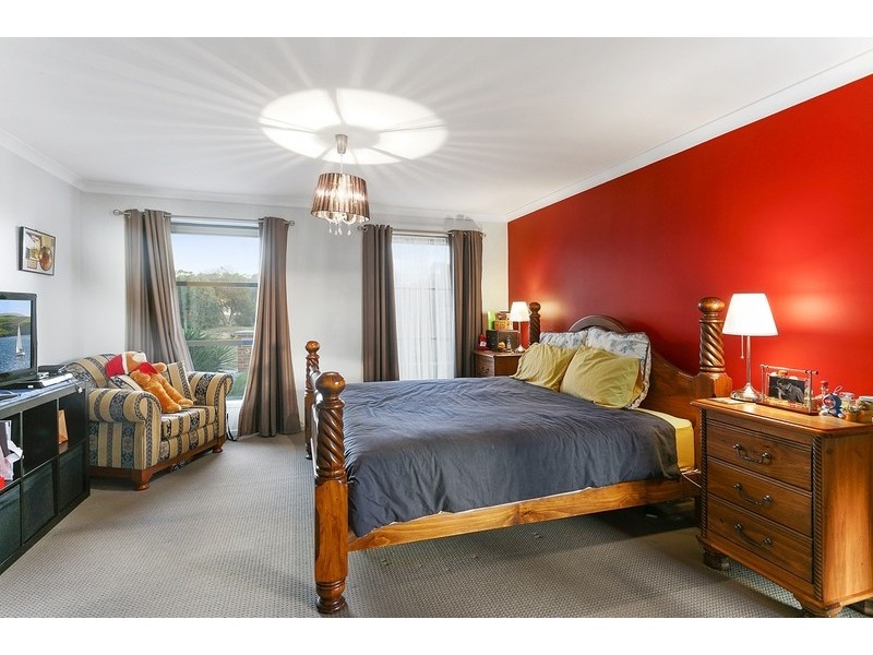 13 Sullivan Street, Ascot VIC 3551