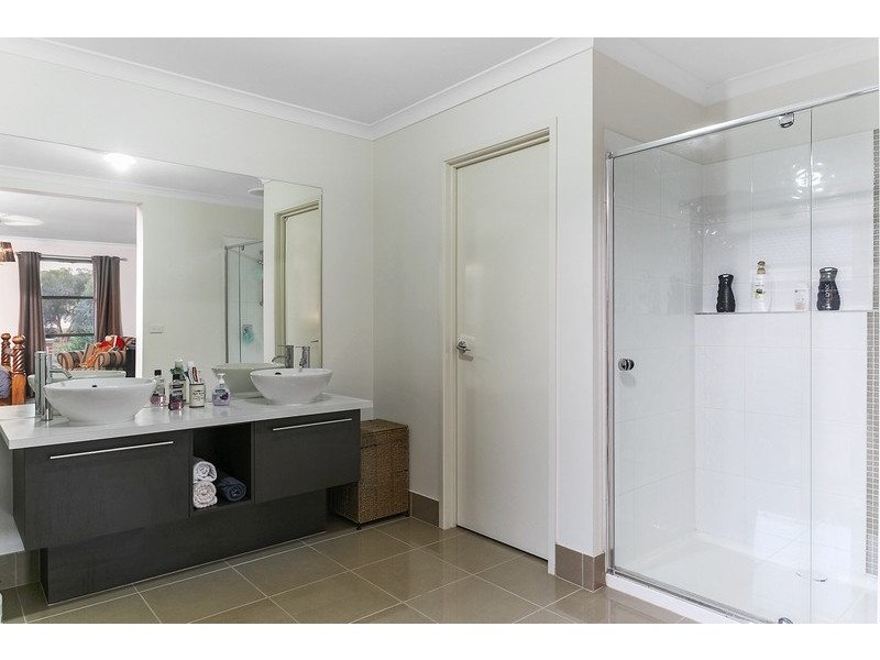 13 Sullivan Street, Ascot VIC 3551