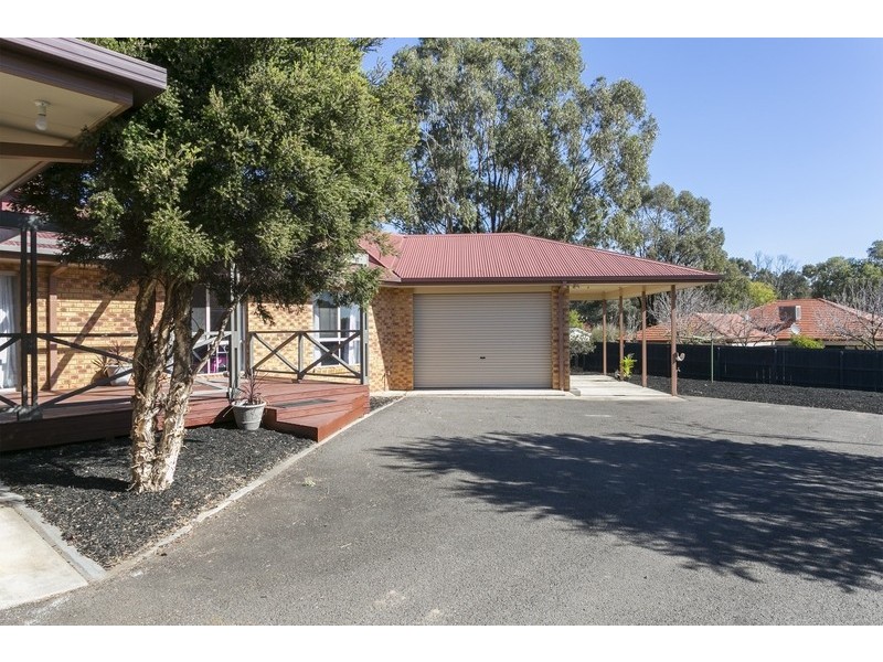 12 Bourke Drive, Strathdale VIC 3550