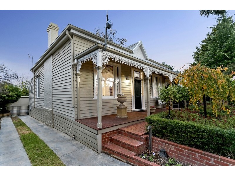 71 Miller Street, Quarry Hill VIC 3550