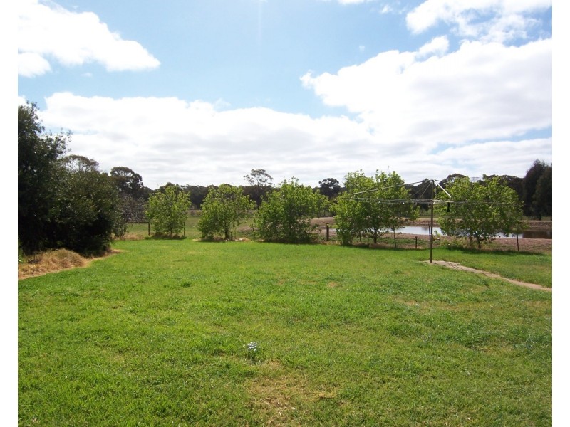 82 Durstons Road, Maiden Gully VIC 3551