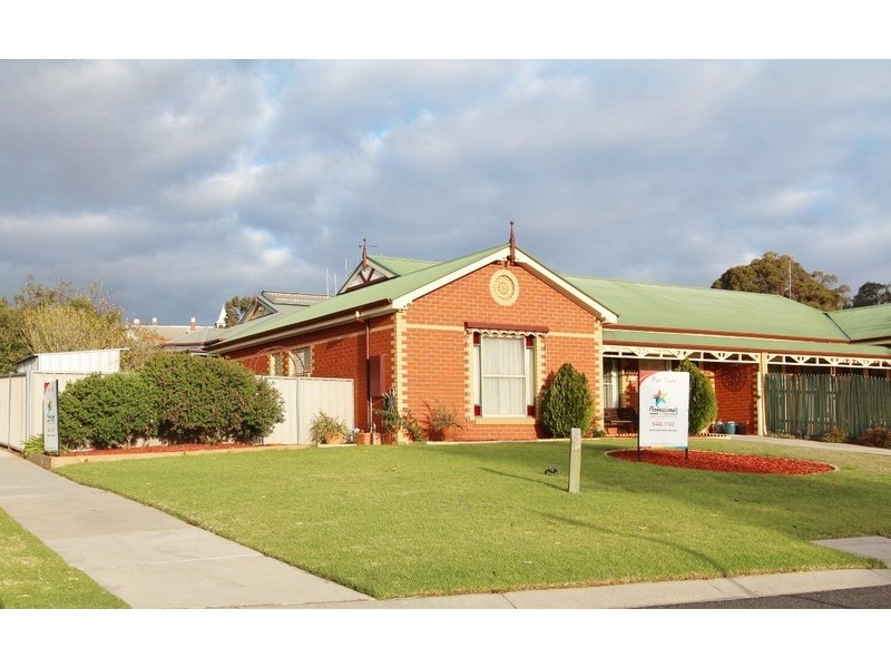 1/1 Fiona Place, Kennington VIC 3550